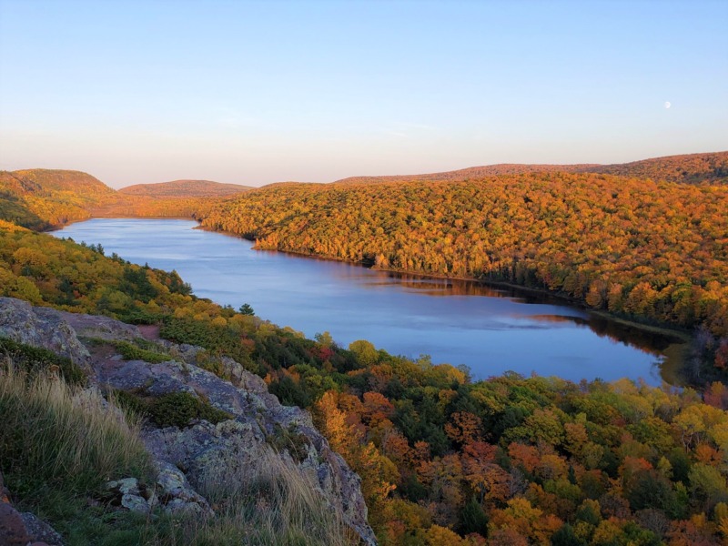 Best ways to view Michigan’s fall color from up above - Buy Michigan Now