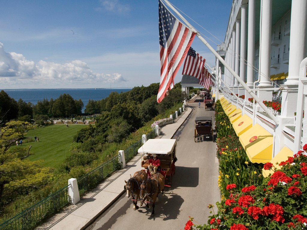 Sterling Silver 925 Mackinac Island Grand Hotel Charm – 9x20mm – Travel & Places Theme – USA Made